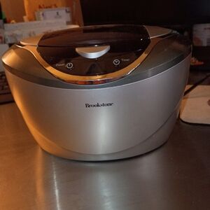Brookstone Ultrasonic Jewelry Cleaner Model CD-2840